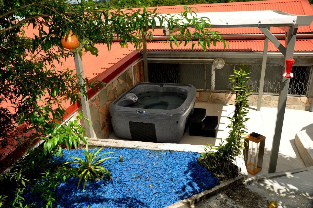 Villa Bonheur & Co _ Spa Riviere-Salee エクステリア 写真